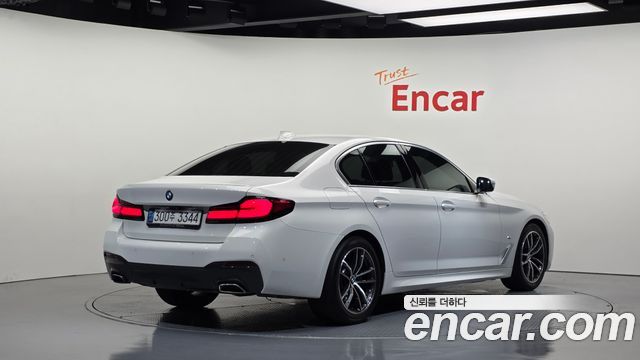 BMW 5 Series (G30) 520i M Sport 2021 — фото 2