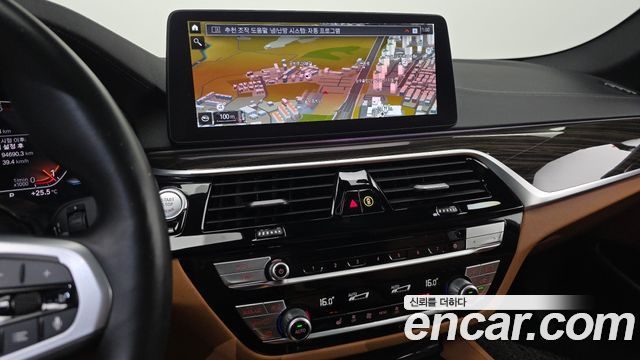 BMW 5 Series (G30) 520i M Sport 2021 — фото 12