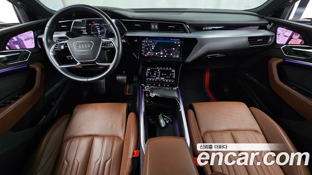 Audi e-tron 55 Quattro Sportback 2021 — фото 7
