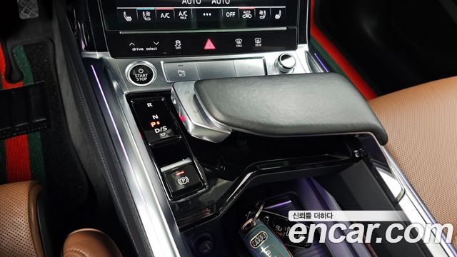 Audi e-tron 55 Quattro Sportback 2021 — фото 9