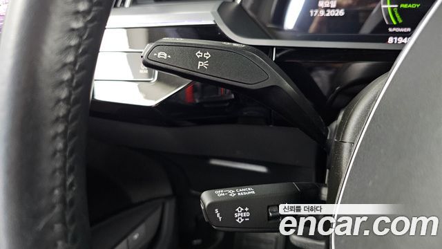 Audi e-tron 55 Quattro Sportback 2021 — фото 31