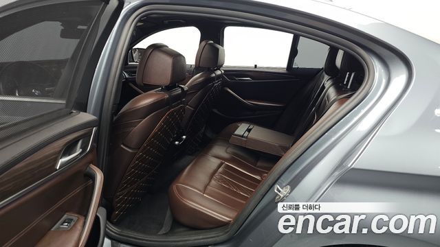 BMW 5 Series (G30) 530i M Sport Package Plus 2018 — фото 11