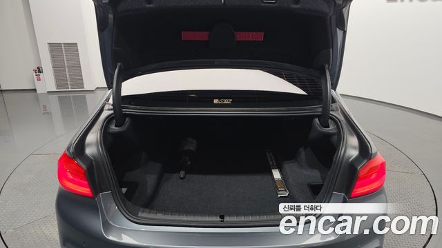 BMW 5 Series (G30) 530i M Sport Package Plus 2018 — фото 20