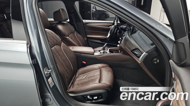 BMW 5 Series (G30) 530i M Sport Package Plus 2018 — фото 26