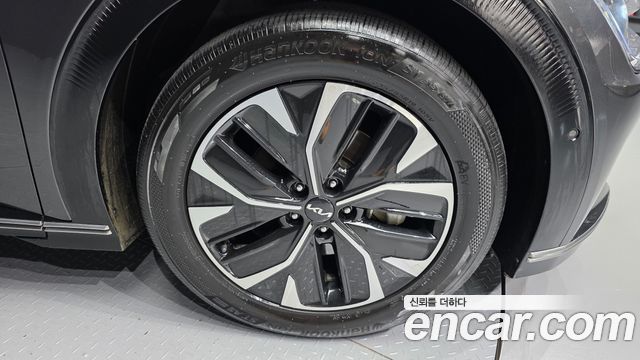 Kia EV6 Long Range Earth 2022 — фото 21