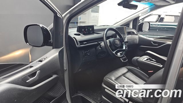 Hyundai Staria Tourer 9-Seater Modern 2025 — фото 10