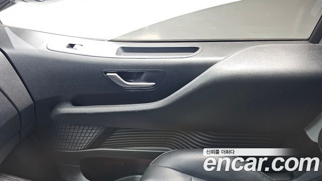 Hyundai Staria Tourer 9-Seater Modern 2025 — фото 25