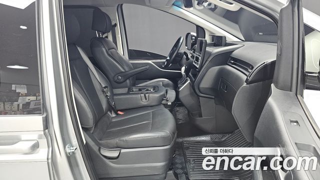 Hyundai Staria Tourer 9-Seater Modern 2025 — фото 26