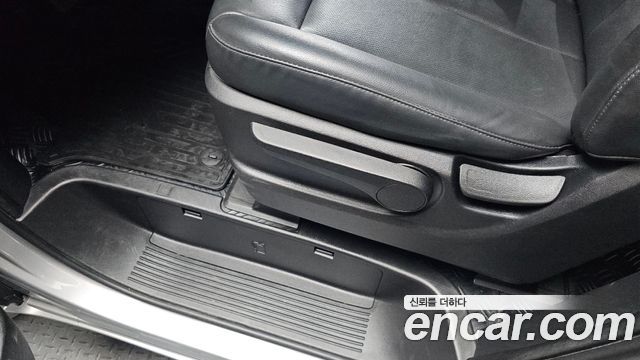 Hyundai Staria Tourer 9-Seater Modern 2025 — фото 32