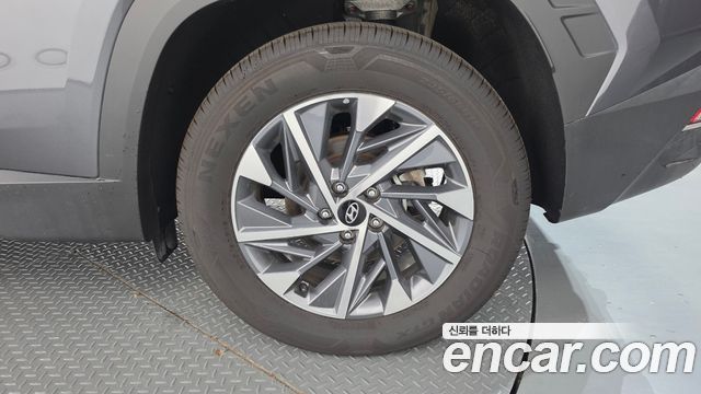 Hyundai Tucson (NX4) Gasoline 1.6 Turbo 2WD Premium 2023 — фото 21
