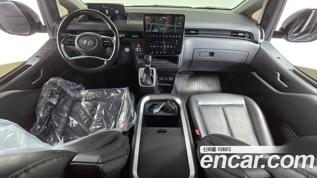 Hyundai Staria L3.5 Cargo 5-Seater Modern 2022 — фото 7