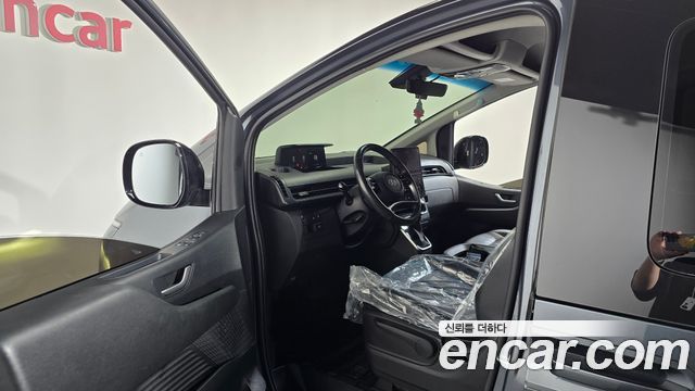 Hyundai Staria L3.5 Cargo 5-Seater Modern 2022 — фото 10