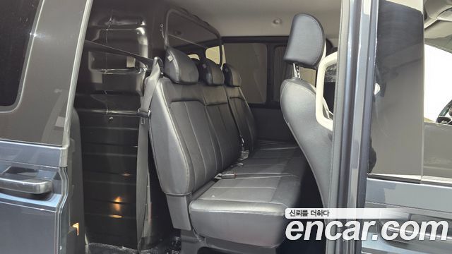 Hyundai Staria L3.5 Cargo 5-Seater Modern 2022 — фото 11