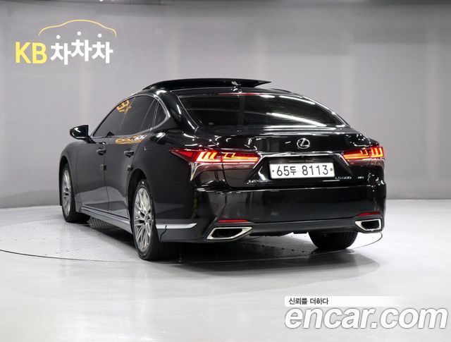 Lexus LS500 (V) 3.5 Luxury AWD 2018 — фото 4
