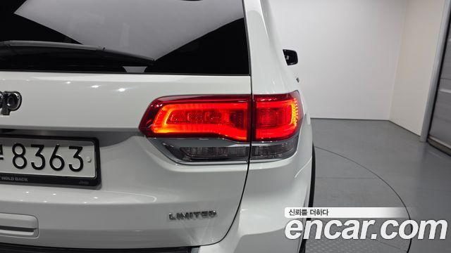 Jeep Grand Cherokee 3.6 Limited WK2 2019 — фото 29