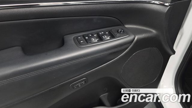 Jeep Grand Cherokee 3.6 Limited WK2 2019 — фото 36