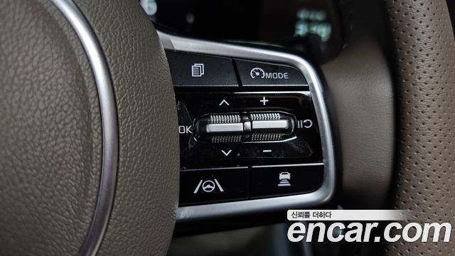 Kia Carnival (IV) Gasoline 7-Seater Signature 2021 — фото 31