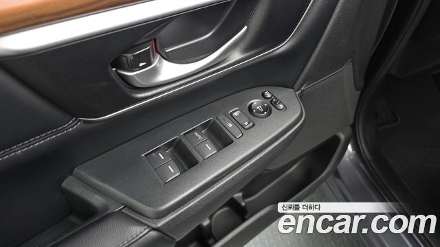 Honda CR-V (V) 1.5 EX-L 4WD 2017 — фото 35