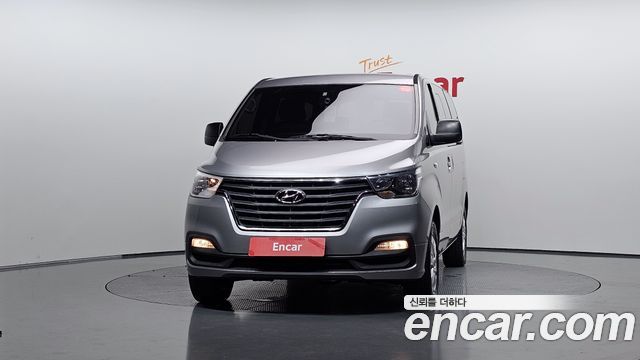 Hyundai Grand Starex 4WD Wagon 12-Seater Modern 2019 — фото 3