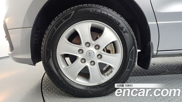 Hyundai Grand Starex 4WD Wagon 12-Seater Modern 2019 — фото 5
