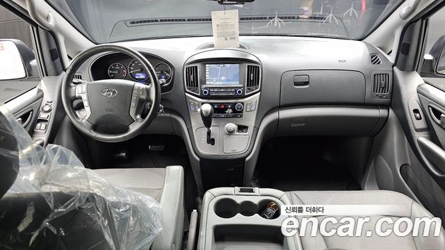 Hyundai Grand Starex 4WD Wagon 12-Seater Modern 2019 — фото 7