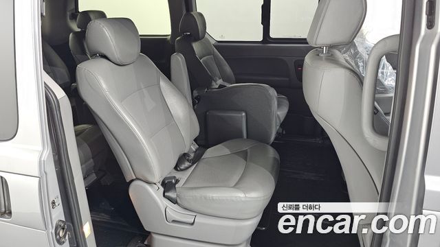 Hyundai Grand Starex 4WD Wagon 12-Seater Modern 2019 — фото 12