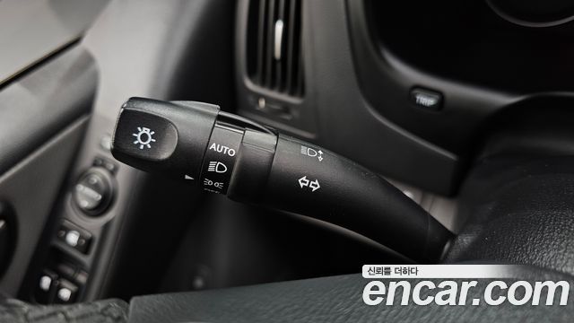 Hyundai Grand Starex 4WD Wagon 12-Seater Modern 2019 — фото 19