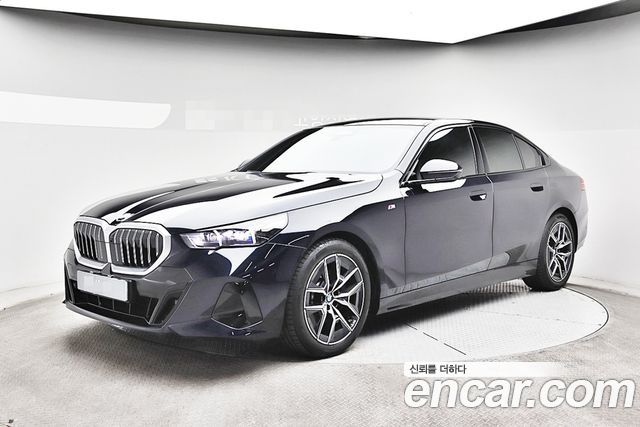 BMW 5 Series (G60) 520i M Sport