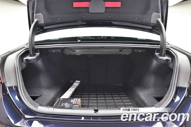 BMW 5 Series (G60) 520i M Sport 2024 — фото 20