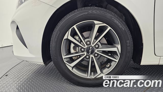 Kia K3 (II) 1.6 Prestige 2024 — фото 5