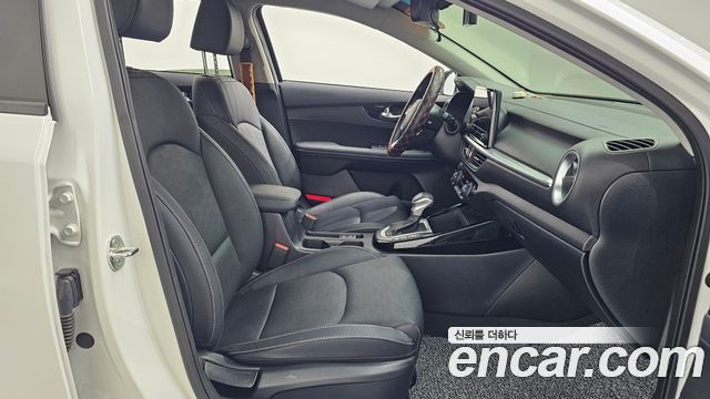 Kia K3 (II) 1.6 Prestige 2024 — фото 11