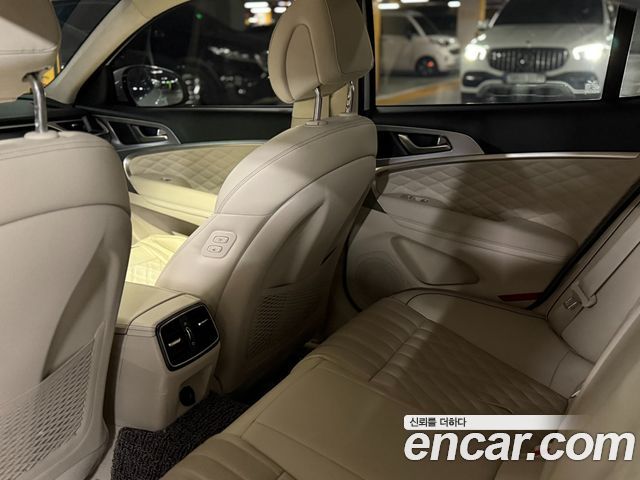 Genesis G70 Gasoline 2.0T 4WD 2022 — фото 20