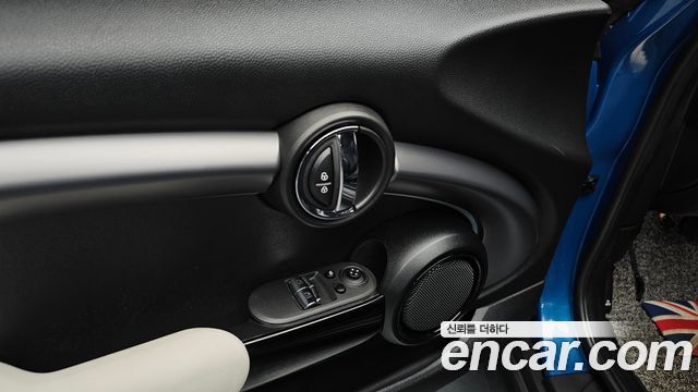 MINI Cooper Electric Gen ZE Edition 3rd 2022 — фото 19