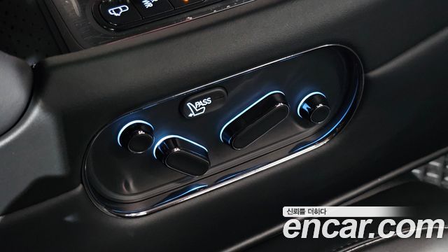 Genesis G90 (RS4) Gasoline 3.5 Turbo e-S/C AWD Black 2025 — фото 38