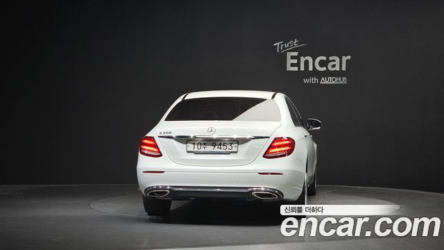 Mercedes-Benz E-Class (W213) E200 Avantgarde 2018 — фото 4