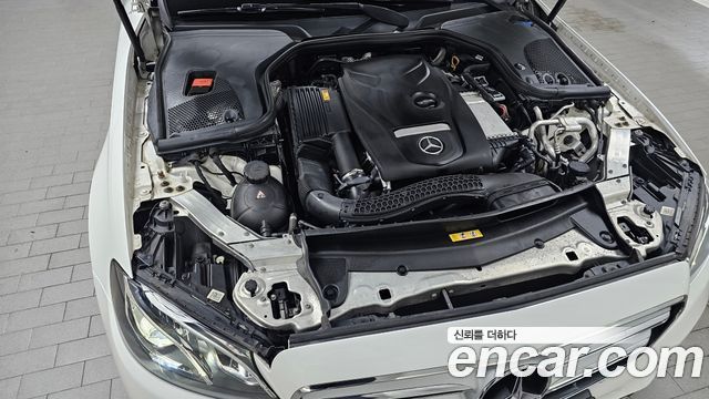 Mercedes-Benz E-Class (W213) E200 Avantgarde 2018 — фото 6