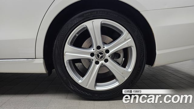 Mercedes-Benz E-Class (W213) E200 Avantgarde 2018 — фото 21