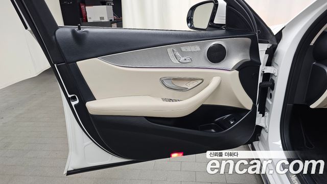 Mercedes-Benz E-Class (W213) E200 Avantgarde 2018 — фото 24