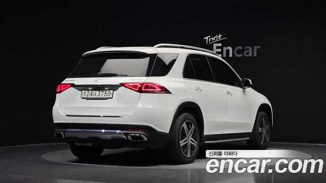 Mercedes-Benz GLE-Class (W167) GLE300d 4MATIC 2020 — фото 2