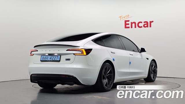Tesla Model 3 Performance AWD 2026 — фото 2