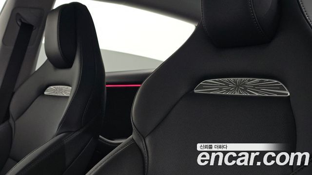 Tesla Model 3 Performance AWD 2026 — фото 33