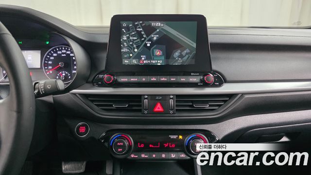 Kia K3 Luxury 2019 — фото 13