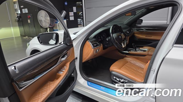 BMW 7 Series (G11) 730Ld xDrive Design Pure Excellence 2020 — фото 10