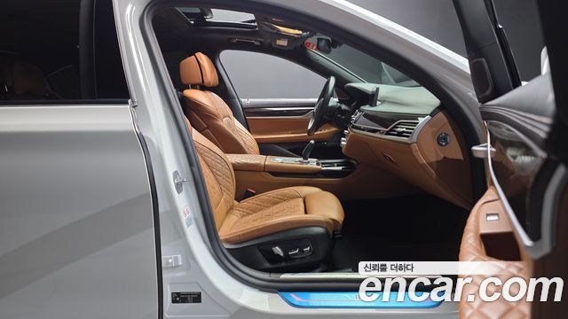 BMW 7 Series (G11) 730Ld xDrive Design Pure Excellence 2020 — фото 11
