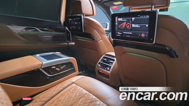 BMW 7 Series (G11) 730Ld xDrive Design Pure Excellence 2020 — фото 17