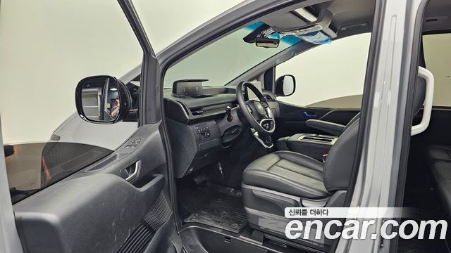 Hyundai Staria Tourer 9-Seater Modern 2025 — фото 10