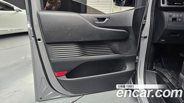 Hyundai Staria Tourer 9-Seater Modern 2025 — фото 24