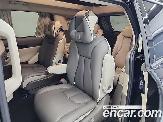 Kia Carnival (IV) Gasoline 9-Seater Hi-Limousine Signature 2021 — фото 16