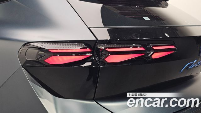 Renault Korea Filante 1.5 E-Tech Esprit Alpine 2WD 2027 — фото 23
