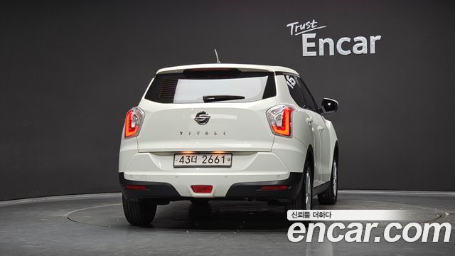 KG Mobility (SsangYong) Tivoli VX 2WD 2015 — фото 4
